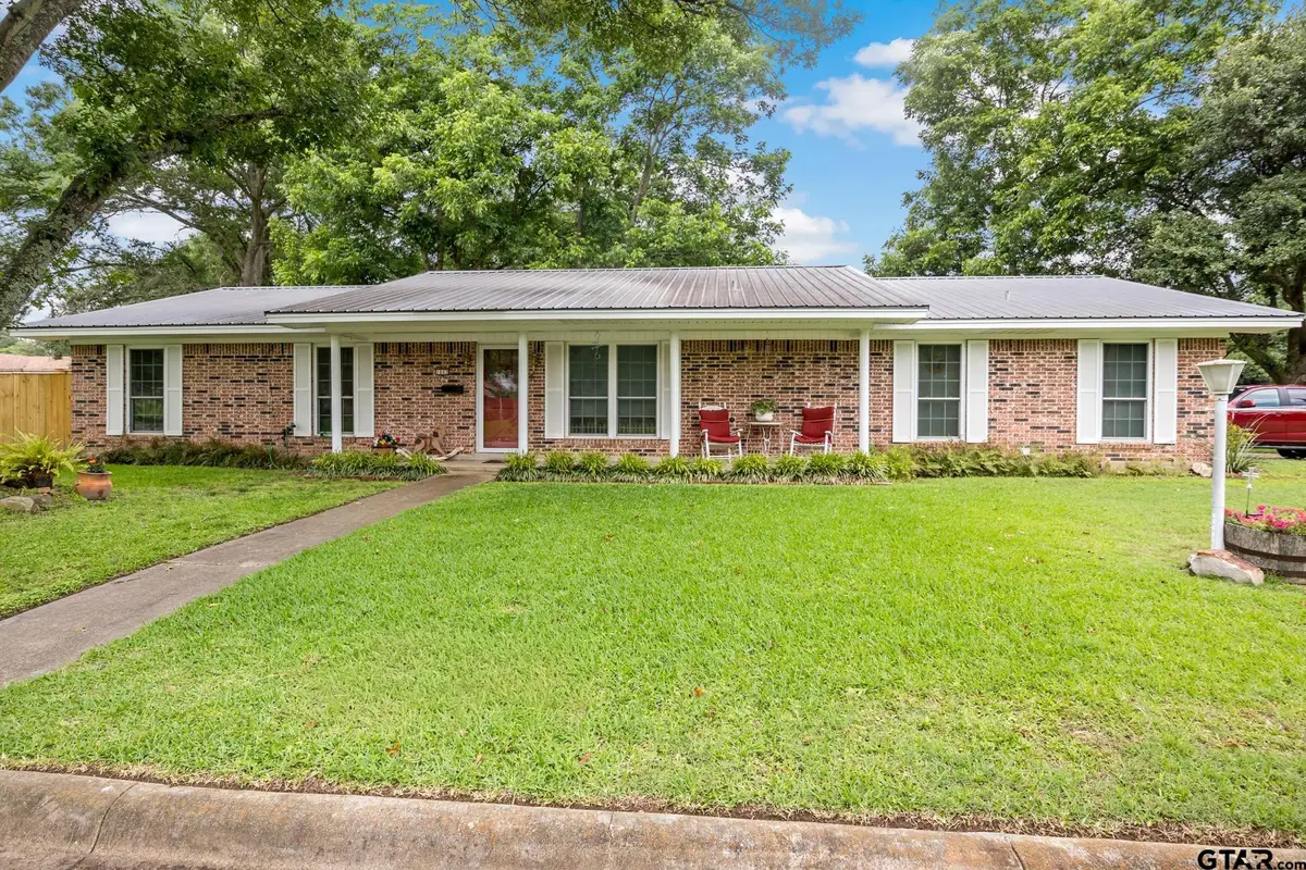 1002 S Lide Ave, Mount Pleasant, TX 75455 - #1