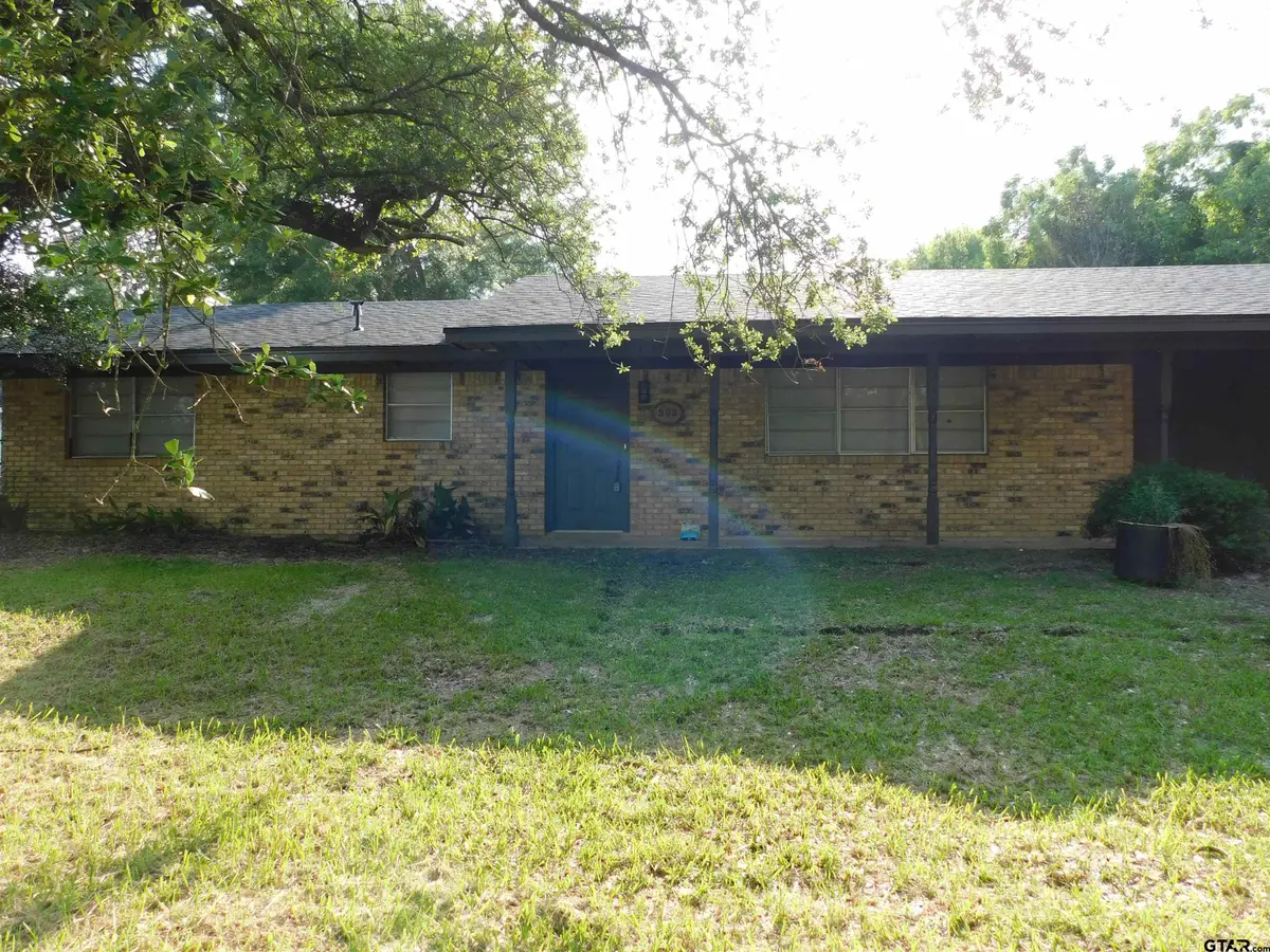 303 S LANGHAM ST, Troup, TX 75789 - #1