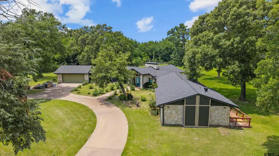 412 Woodhaven Cir, Jacksonville, TX 75766 - #2