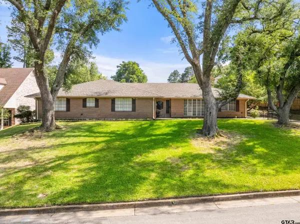 1023 Wilmington Pl, Tyler, TX 75701