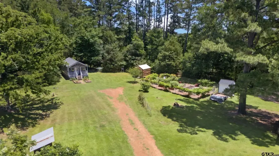 560 An CR 353, Palestine, TX 75801 - #3