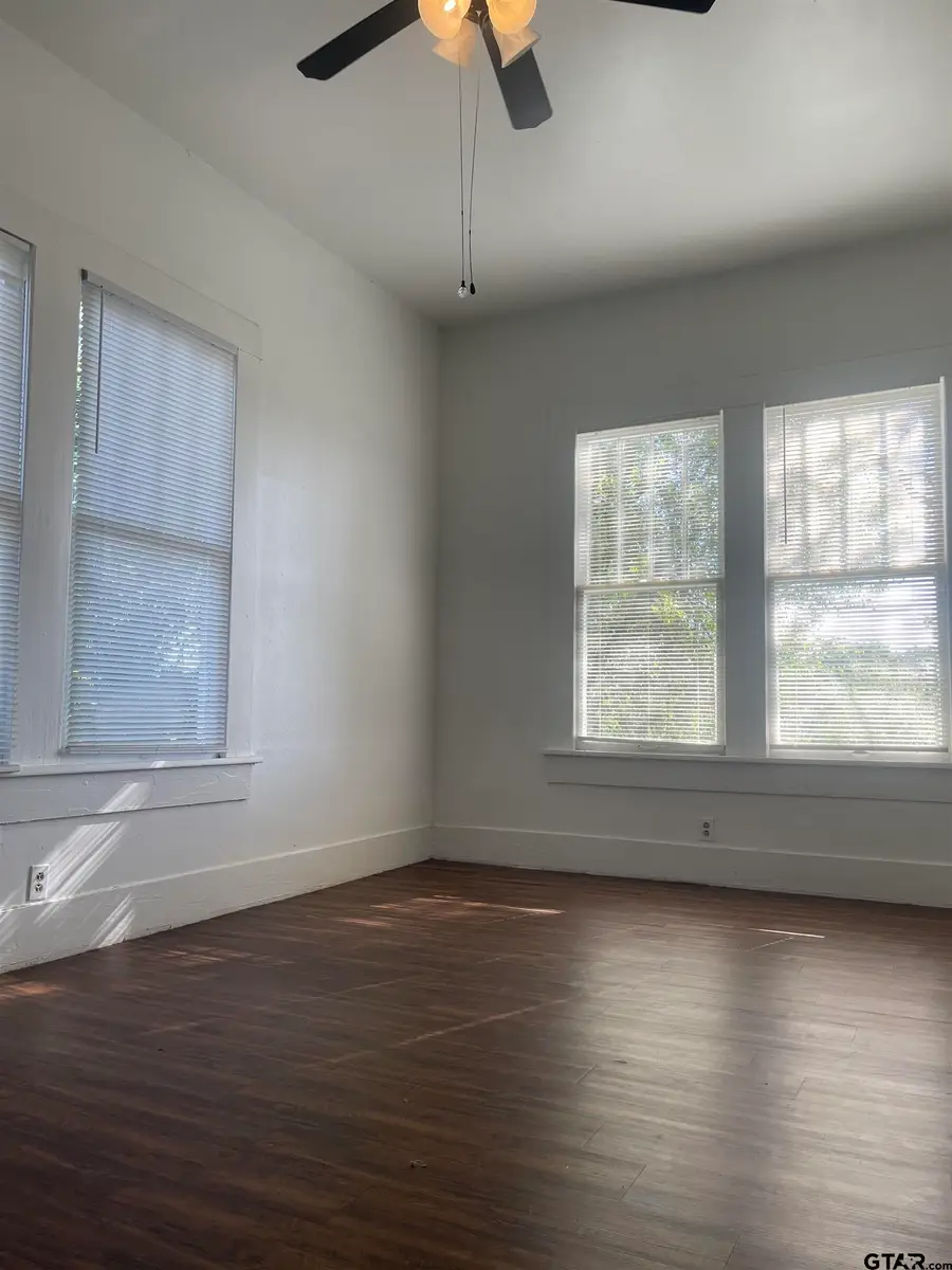 306 S Fenton Ave, Tyler, TX 75702 - #3