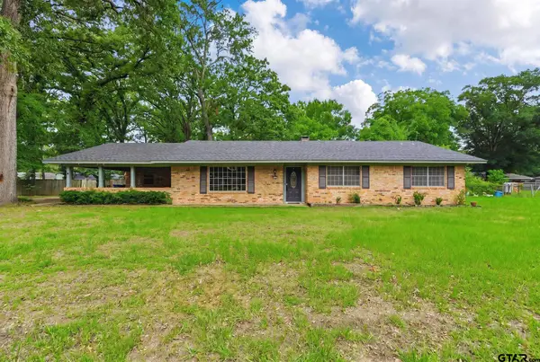 2005 Happy St., Mt Pleasant, TX 75455