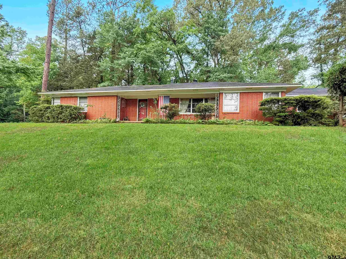 107 Lakeside Dr, Palestine, TX 75801 - #1