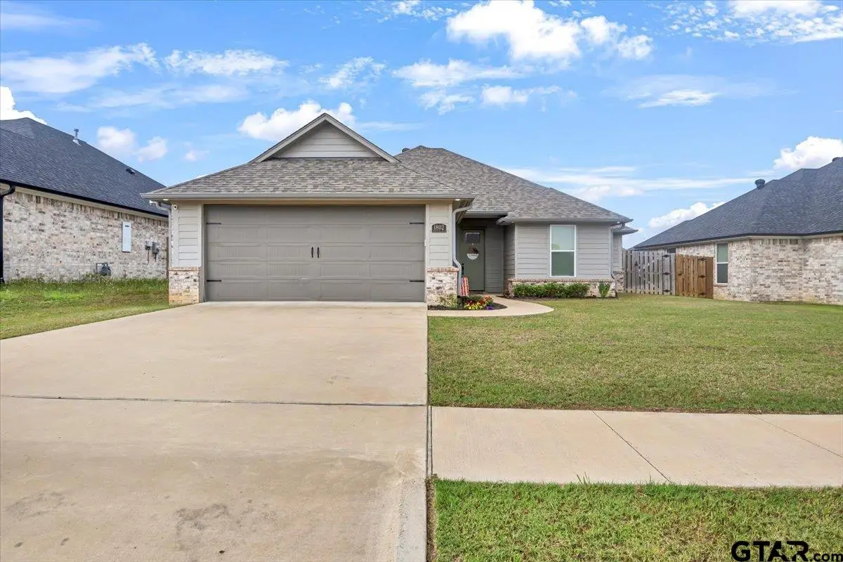 1802 Forestdale Boulevard, Whitehouse, TX 75791 - #1