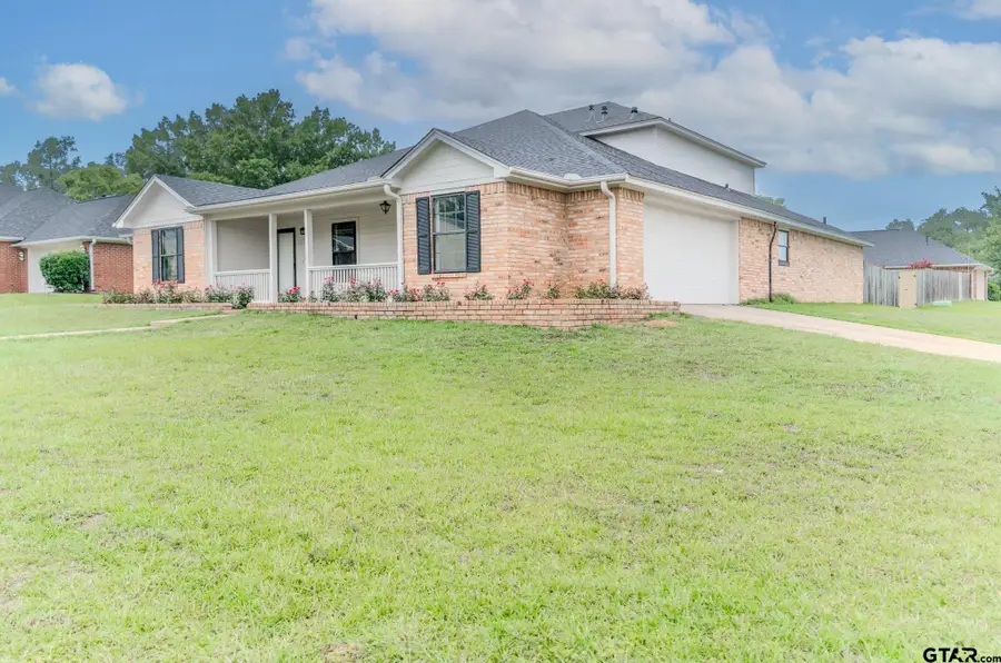 501 W Rieck Rd, Tyler, TX 75703 - #2