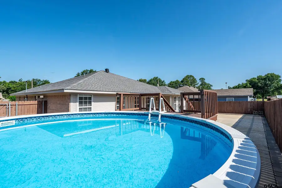 672 Inwood St, Mineola, TX 75773 - #2