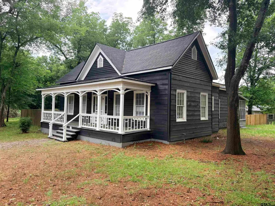605 E CALVERT, Troup, TX 75789 - #3