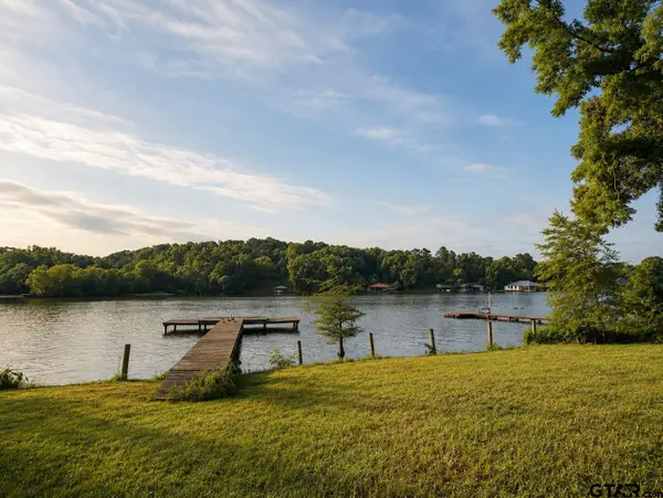 2404 Lake Park Lane, Jacksonville, TX 75766