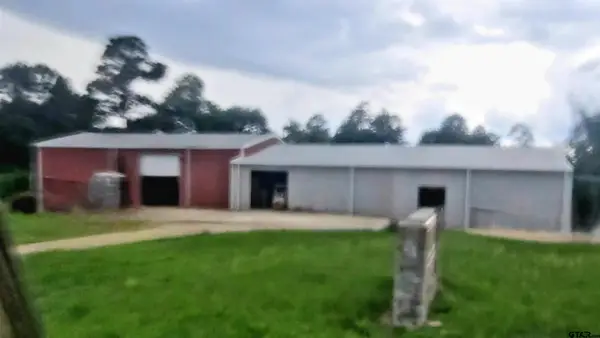 221 Locker Plant Rd, Gladewater, TX 75647