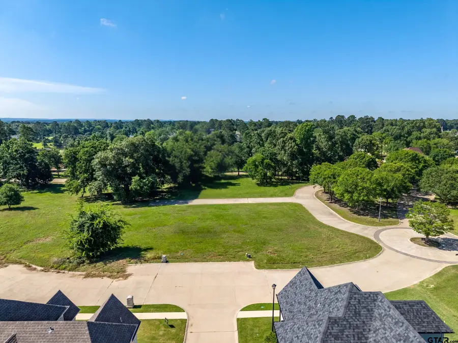 105 Winding Oaks Dr, Bullard, TX 75757 - #2