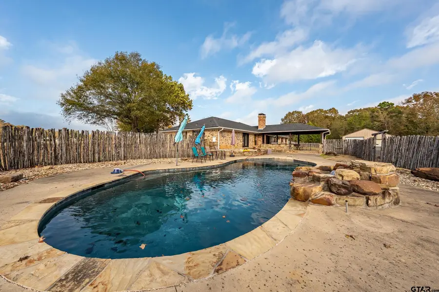 2906 VZ CR 4923, Ben Wheeler, TX 75754 - #3