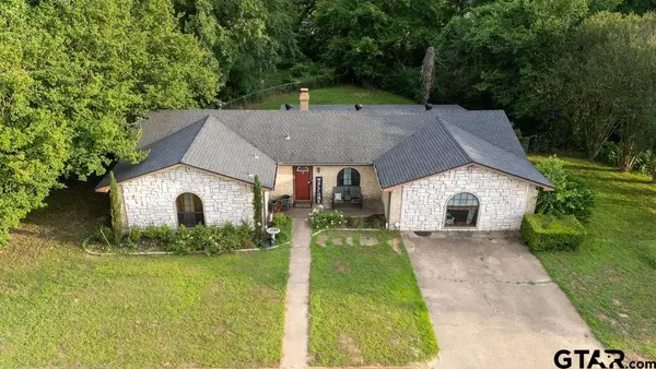 303 Wanda Dr., Winnsboro, TX 75494