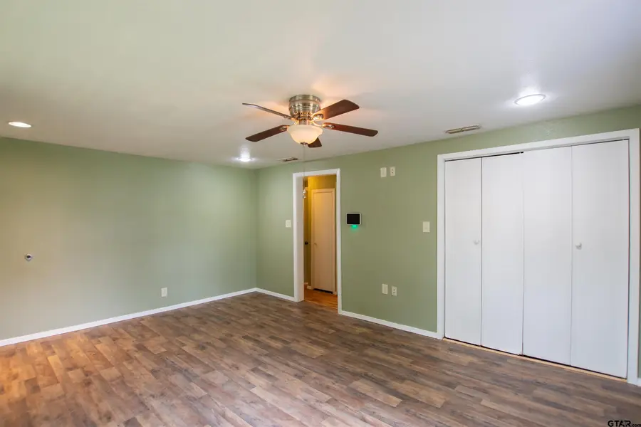 808 Owings St, Longview, TX 75602 - #3