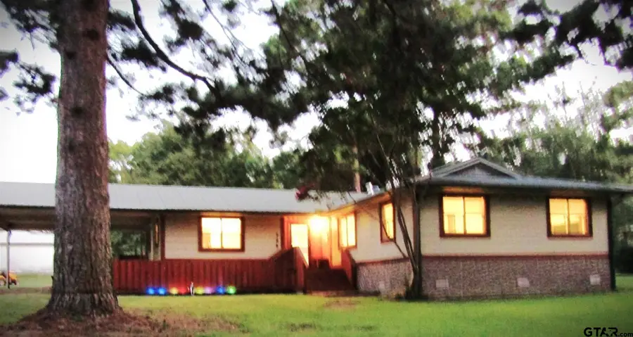 708 Cliff St, Quitman, TX 75783 - #2