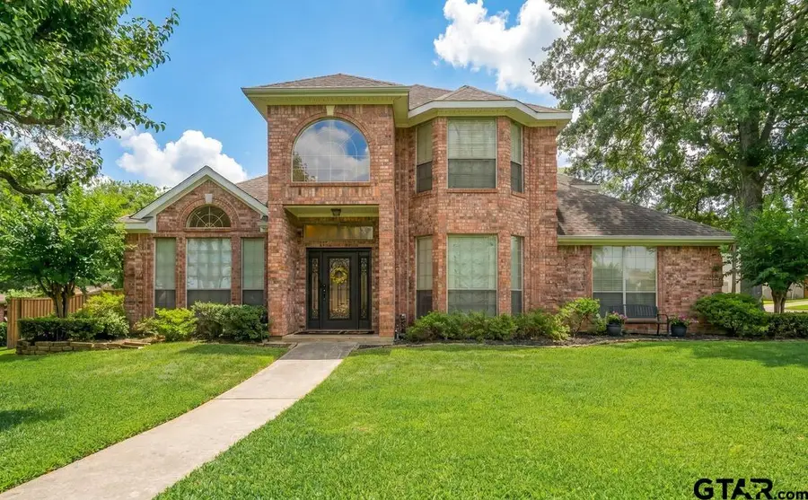 1500 Kiowa Ct., Longview, TX 75605 - #3