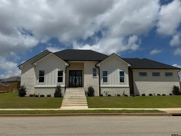 606 Prince Ln, Tyler, TX 75704