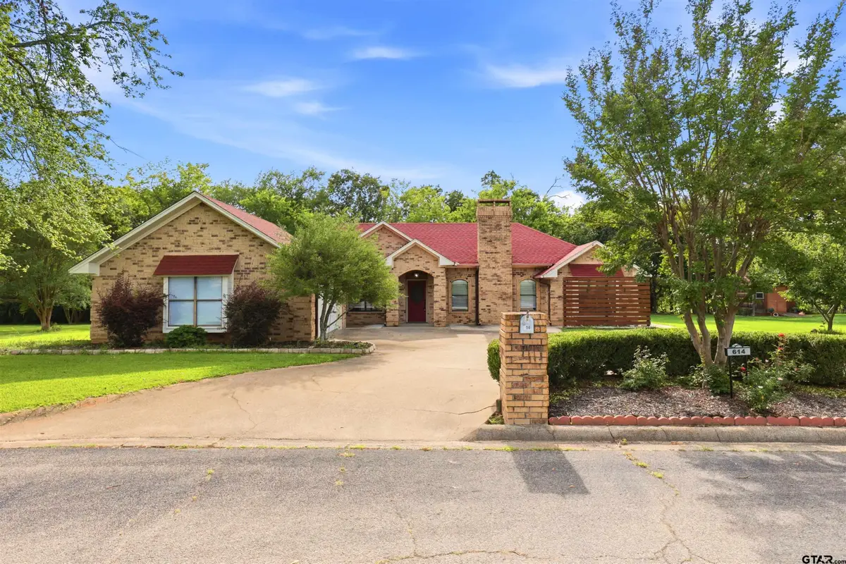 614 Highland Oaks St, Mount Vernon, TX 75457 - #1