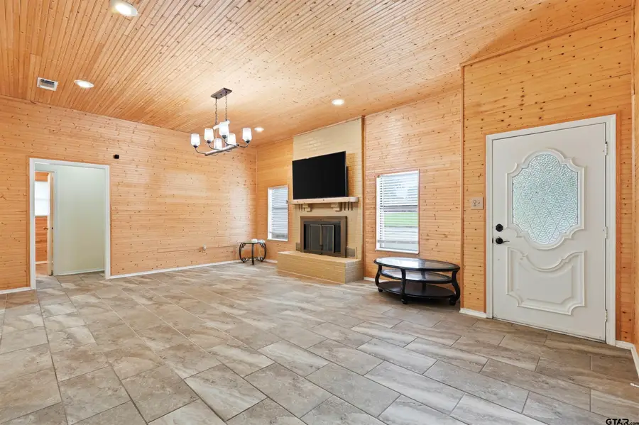 614 Highland Oaks St, Mount Vernon, TX 75457 - #3