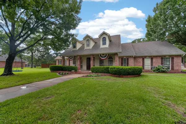 13051 Winding Oak, Lindale, TX 75771