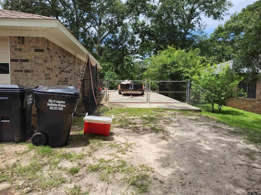 3727 Linda Kaye Dr, Longview, TX 75604 - #2