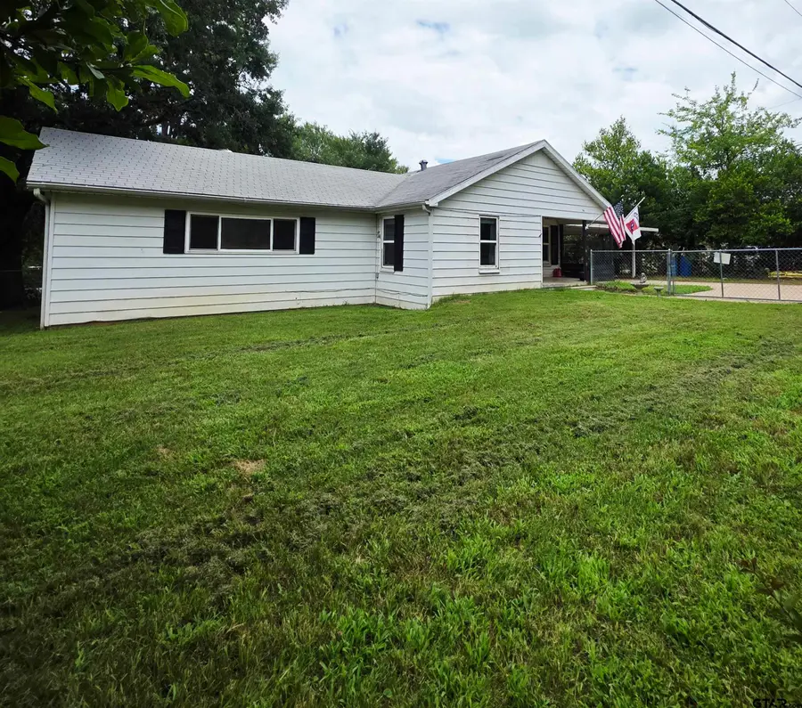603 Horton St., Quitman, TX 75783 - #3