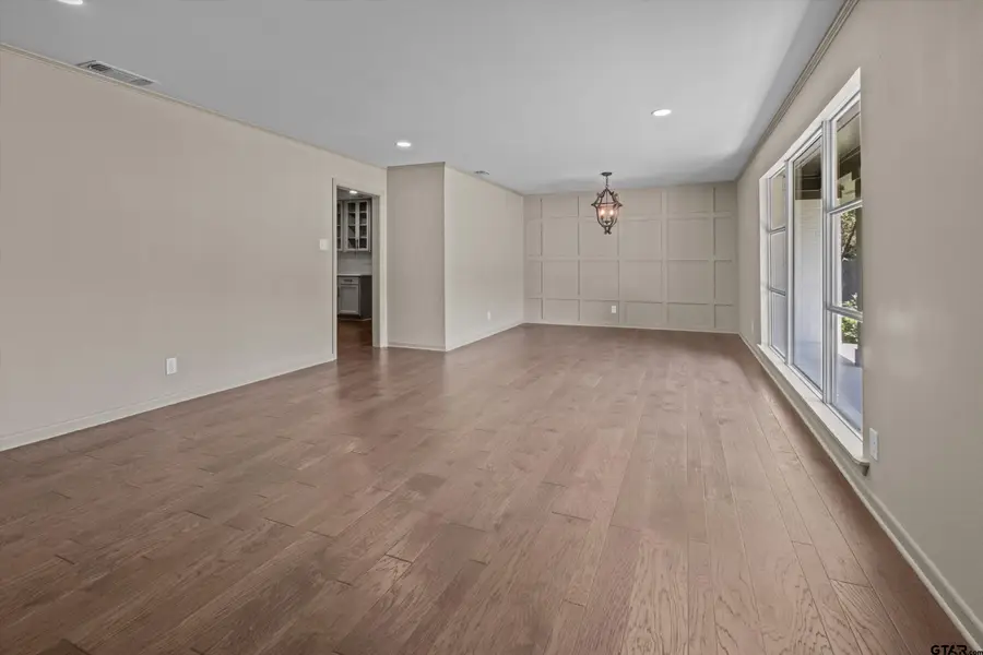 2515 Preston Ave, Tyler, TX 75701 - #3