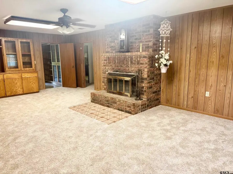 4393 W State Highway 7, Crockett, TX 75835 - #2