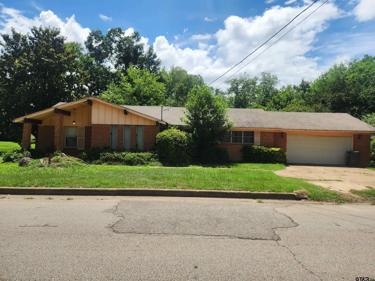 3108 N Grand Ave, Tyler, TX 75702 - #1