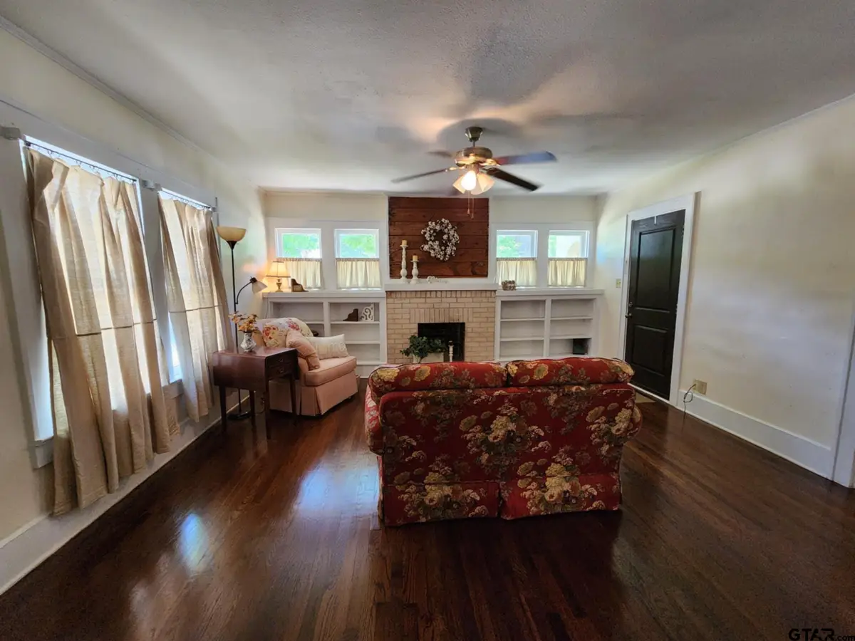 645 W Kilpatrick, Mineola, TX 75773 - #1