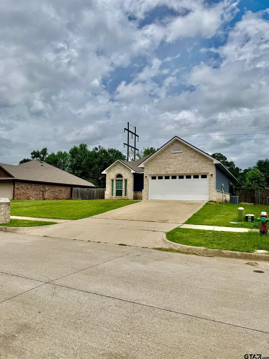 5807 Deauville St., Tyler, TX 75704 - #3