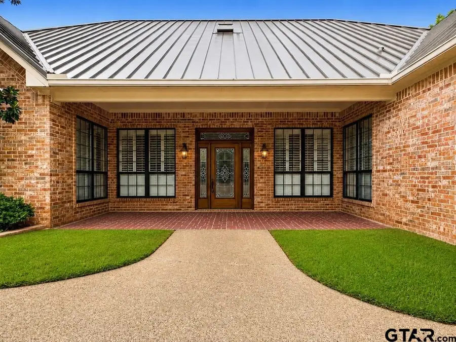 706 Park Place Dr, Athens, TX 75751 - #3