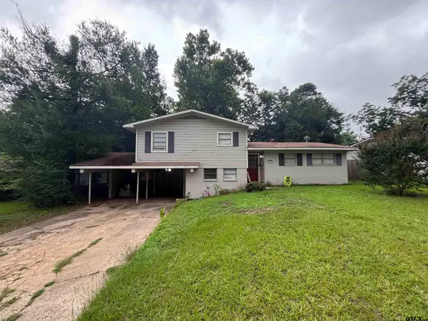 3135 Rollingwood Dr., Tyler, TX 75701