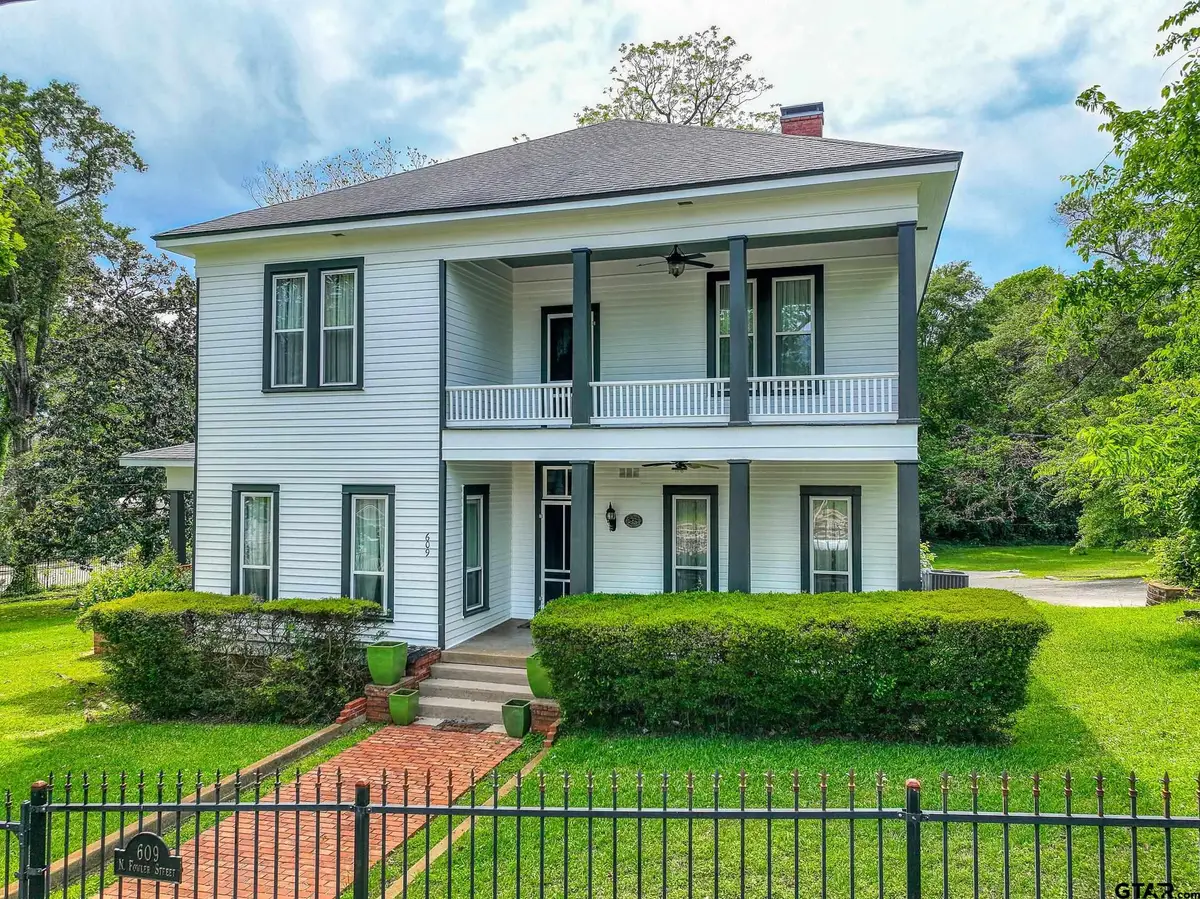 609 Fowler, Palestine, TX 75801 - #1