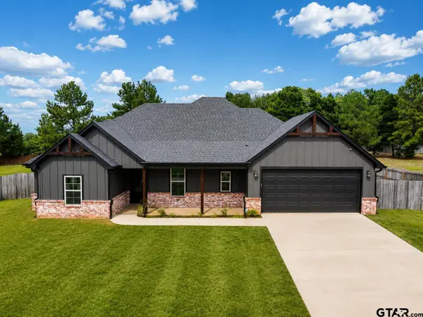 19356 Cedarpark Pl, Lindale, TX 75771