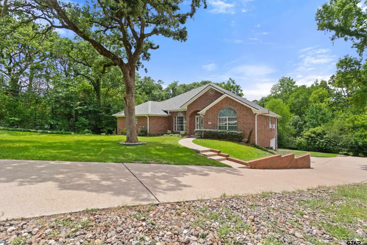 212 E Hideaway Lane, Hideaway, TX 75771 - #1