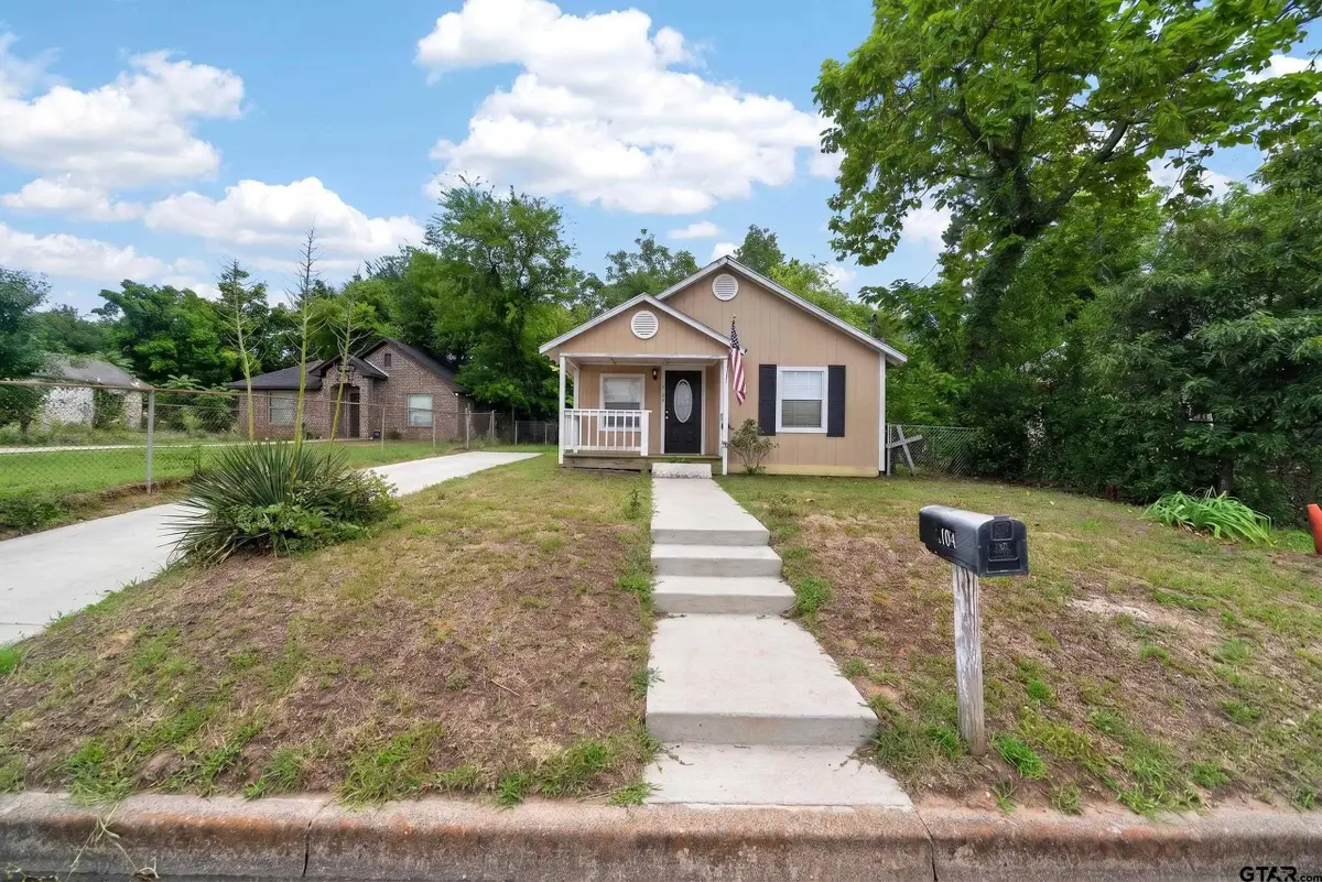 2104 W Robbins, Tyler, TX 75702 - #1