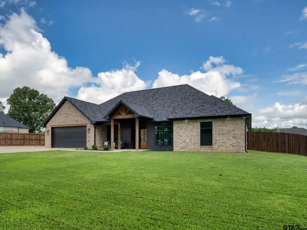 8822 County Road 152 W, Bullard, TX 75757