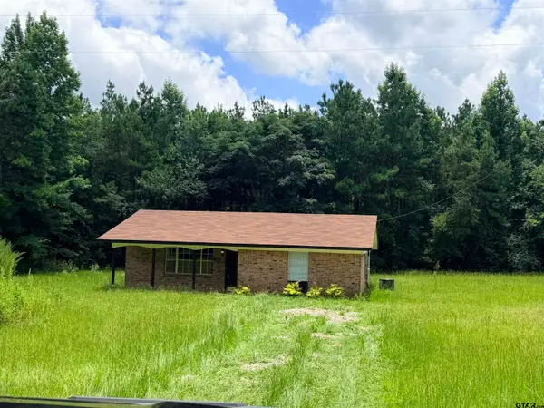 5142 E County Road 3185, Mt Enterprise,  75681