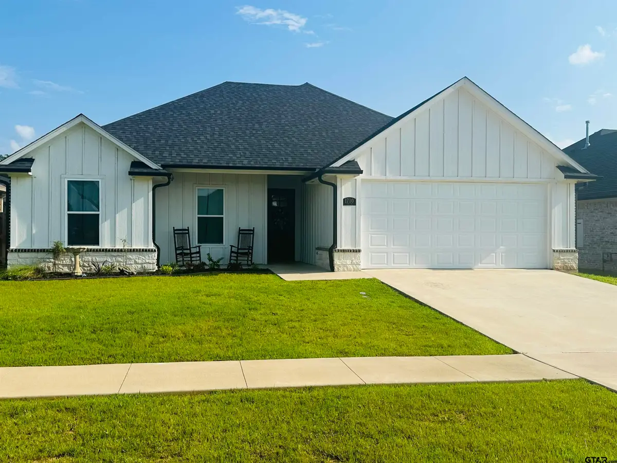 1710 Tres Dr., Whitehouse, TX 75791 - #1