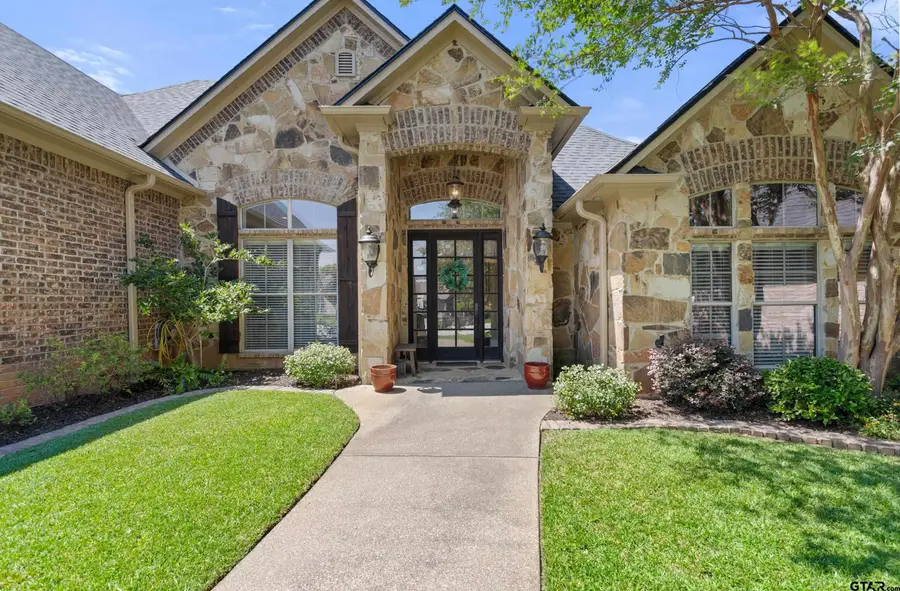 2123 Winthrop Ct., Tyler, TX 75703 - #2