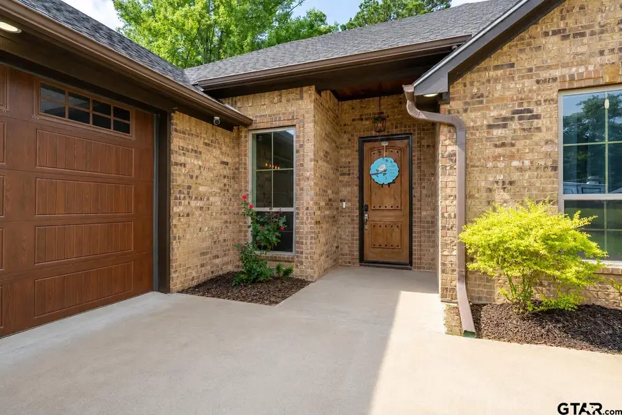 113 Stuart St, Arp, TX 75750 - #2
