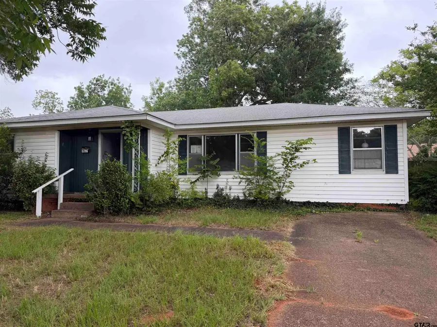 1017 Deaton St, Jacksonville, TX 75766 - #2