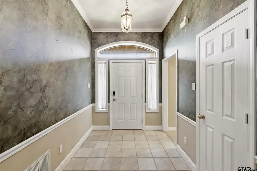 3105 Rouncival Dr., Longview, TX 75605 - #2