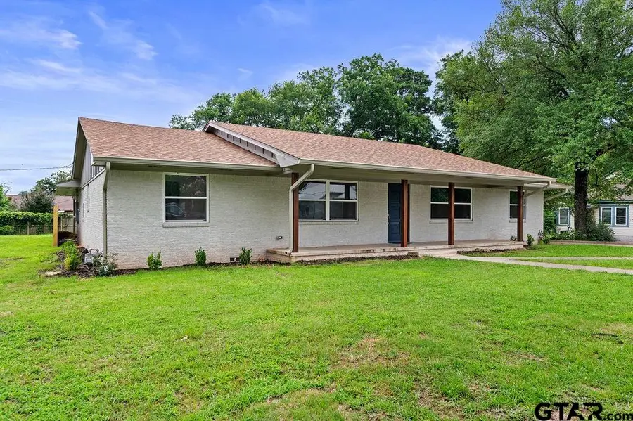 512 E Lane St, Quitman, TX 75783 - #3