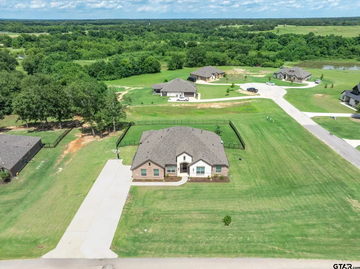 425 Private Rd 7017, Edgewood, TX 75117 - #1
