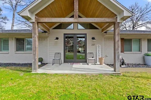 237 Hideaway Ln, Hideaway, TX 75771