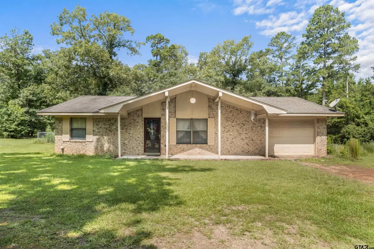 479 An County Road 330, Palestine, TX 75803 - #1