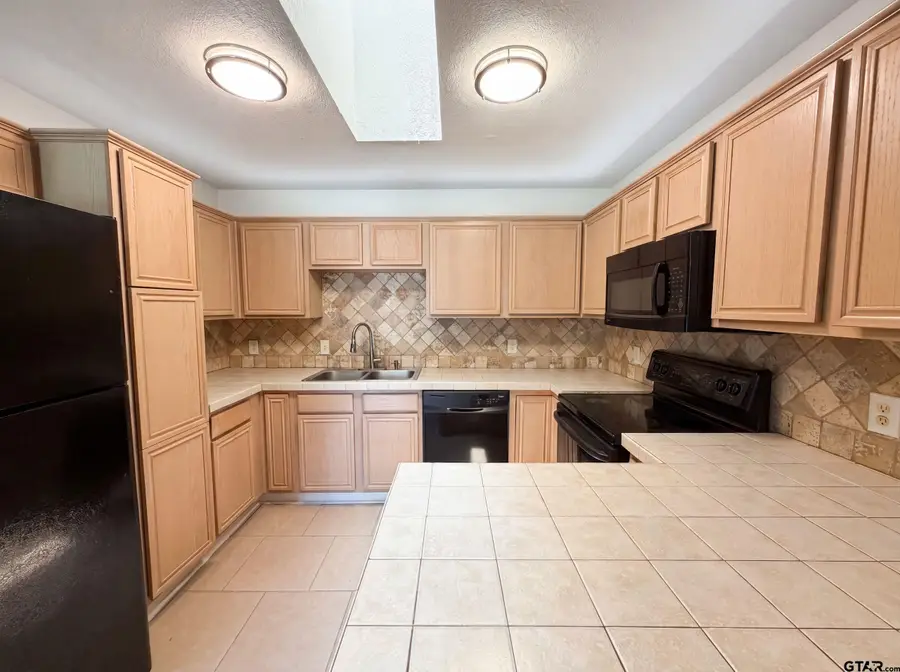 10740 Southern Trace Cir, Flint, TX 75762 - #2