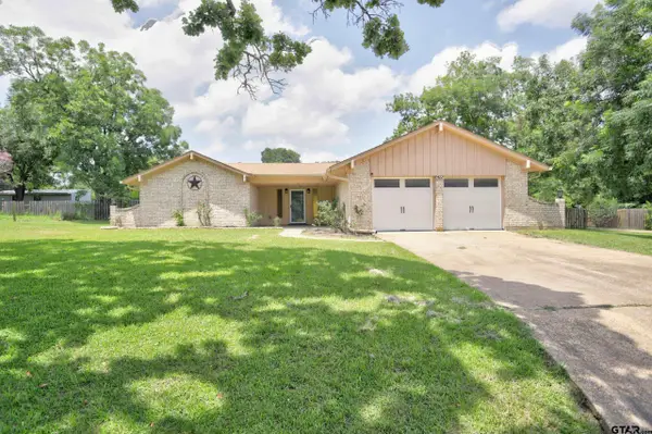 635 W Church Street, Centerville,  75833